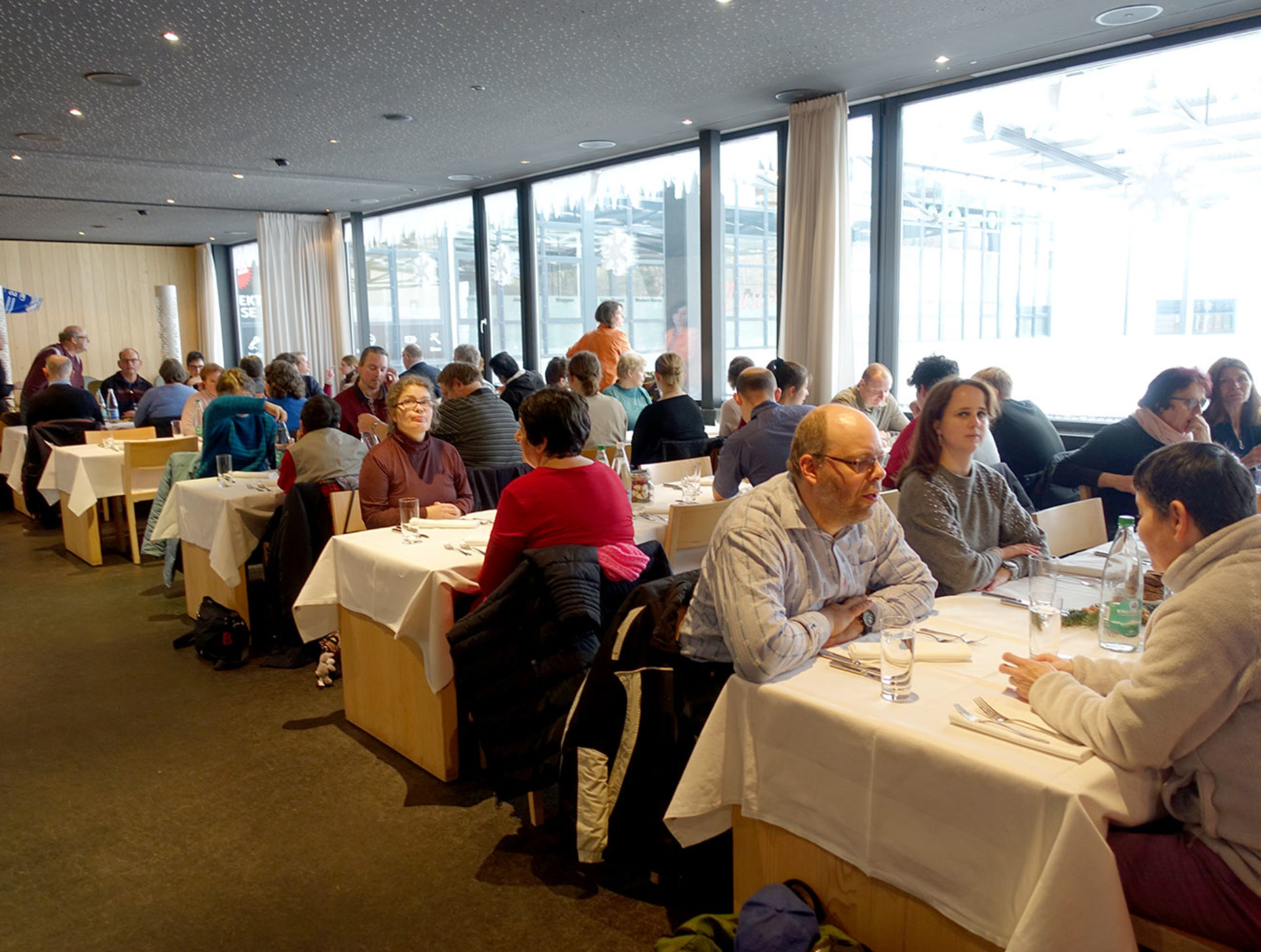 Mitarbeiteranlass der Wärchbrogg im Restaurant N'ICE im Tribschenquartier in Luzern.