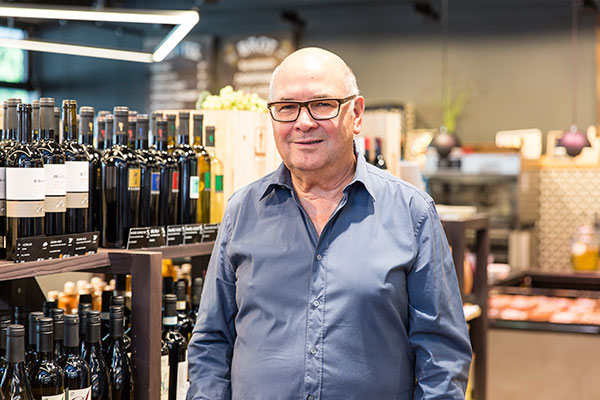 Klaus-Dieter Bahnsen, Weinhandlung am Küferweg «Seit Beginn ­beliefern wir den Quai4. Hier schaut man immer vorwärts und hält die Qualität hoch in allen Betrieben.»